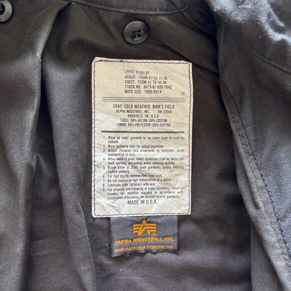 Vintage Men's Alpha Industries Black M-65 Cold Weather Field Jacket w/Epaulettes - Picture 9 of 16